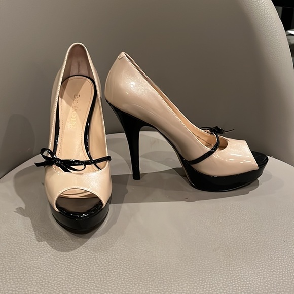 Gorgeous Unique Platform Heels Heels with Front Bow - Picture 2 of 9